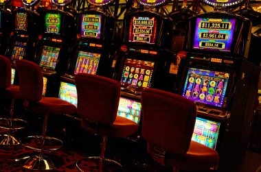 Infinite Blackjack player interface showing multiple hands